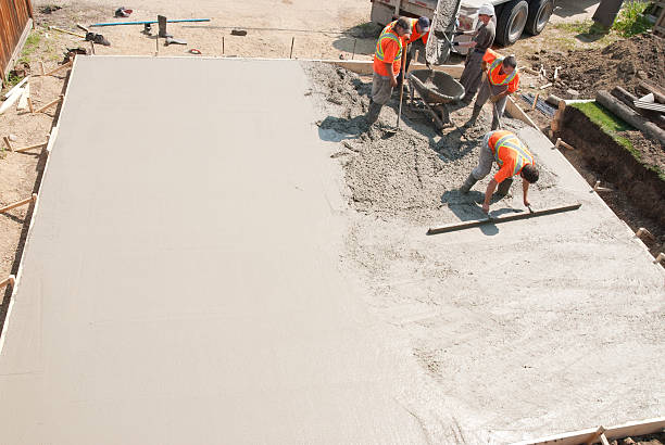 Best Commercial Concrete Services in Fort Lewis, WA